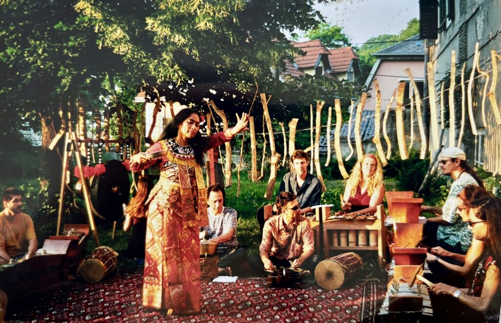 Gamelan Musik und Tanz