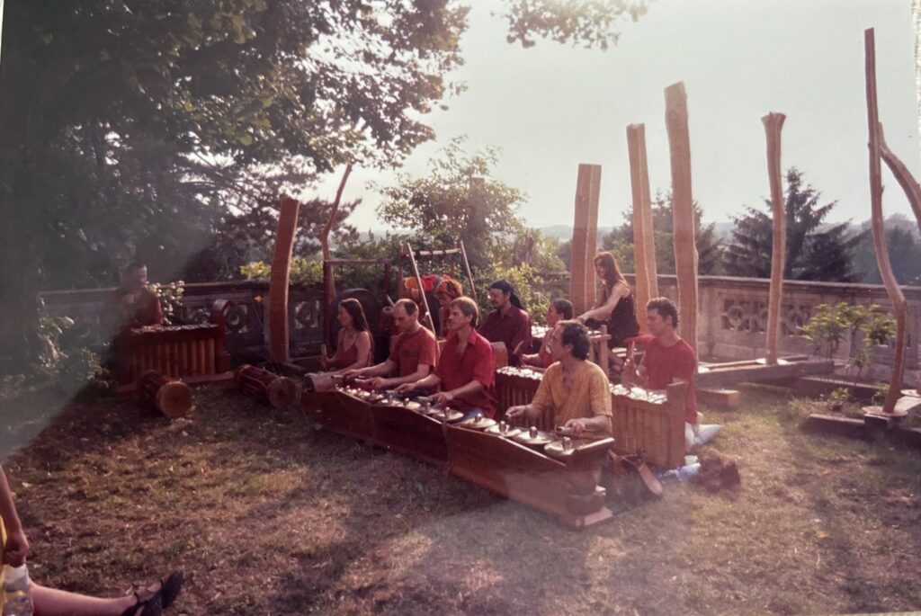 Gamelan Musik und Tanz